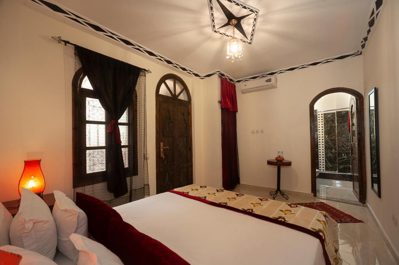 Riad De La Semaine مراكش المظهر الخارجي الصورة