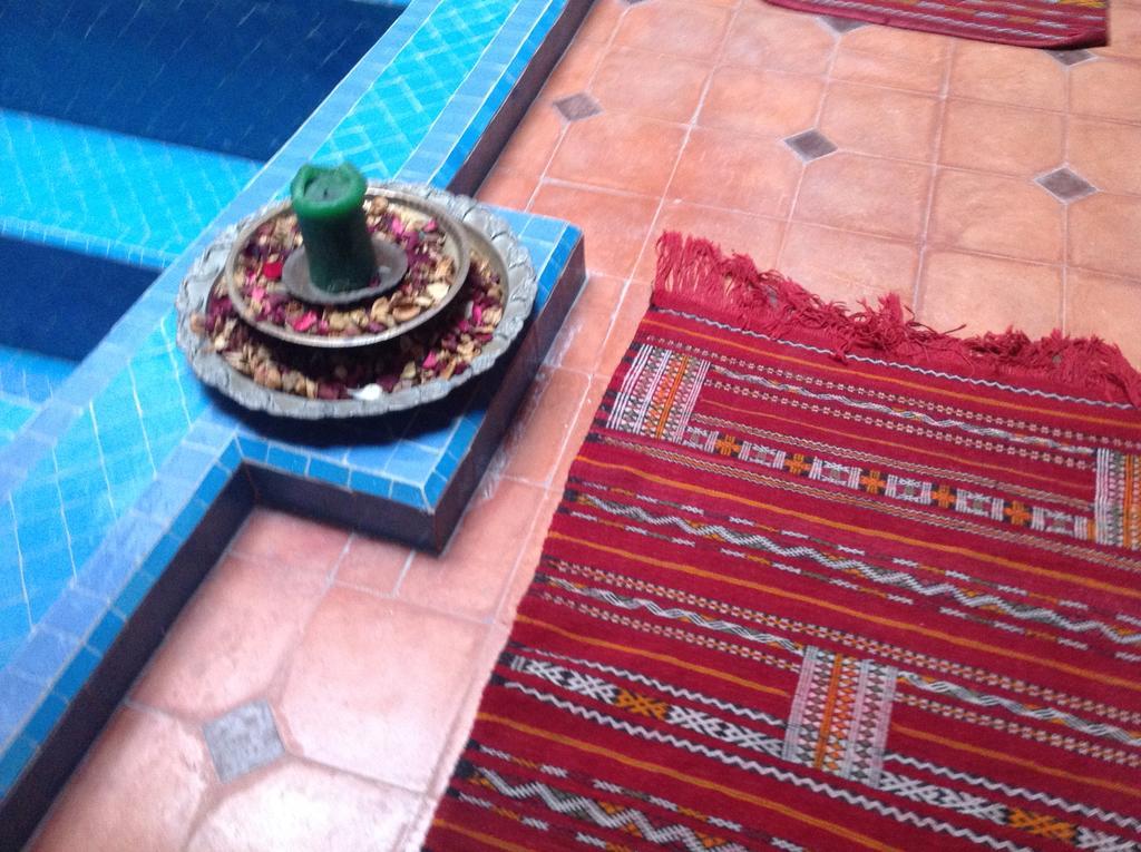 Riad De La Semaine مراكش المظهر الخارجي الصورة